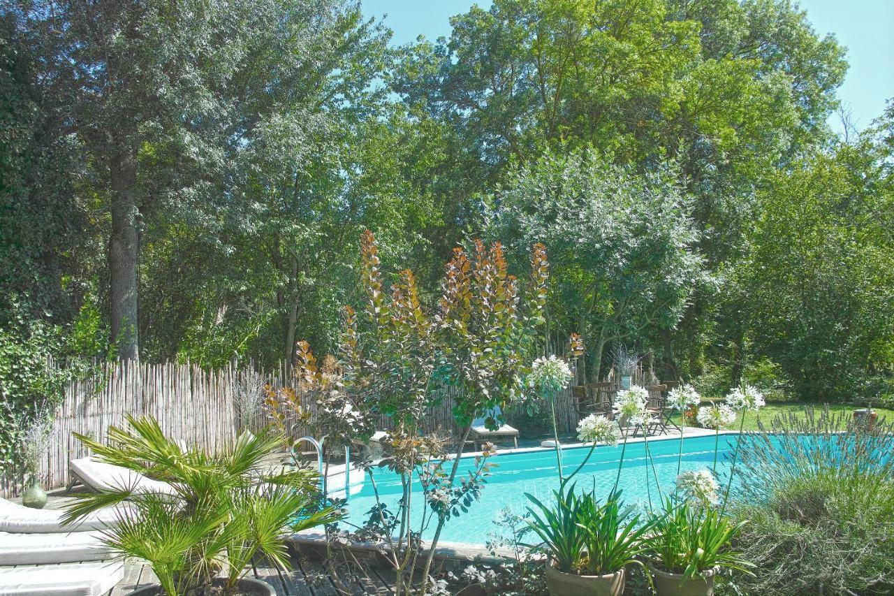 Le Moulin De Picaud Bed & Breakfast Grans Exterior foto